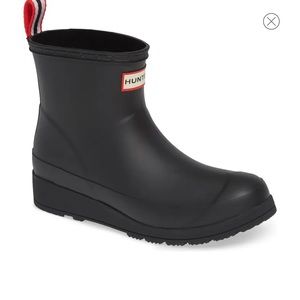 Brand new Hunter short rain boots, black size 8
